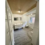 With 4 Bedrooms Kellenhusen