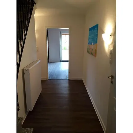 With 4 Bedrooms Kellenhusen