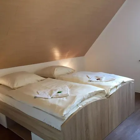 With 4 Bedrooms * Kellenhusen