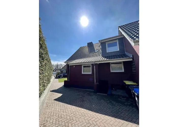 With 4 Bedrooms Vakantiehuis Kellenhusen