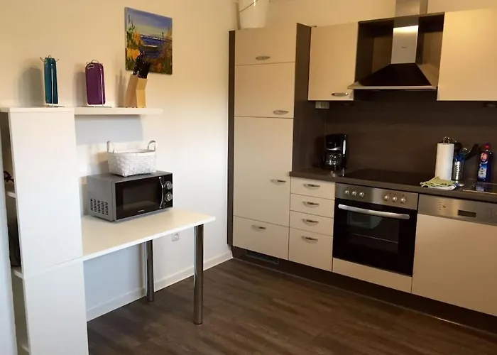 Vakantiehuis With 4 Bedrooms *