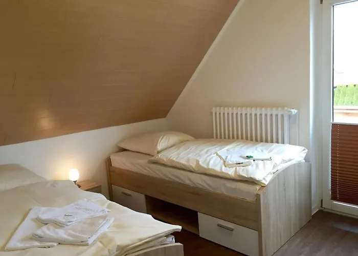 Vakantiehuis With 4 Bedrooms *